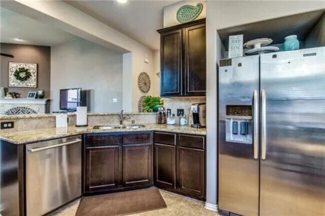 Photo - 1720 Rosson Rd