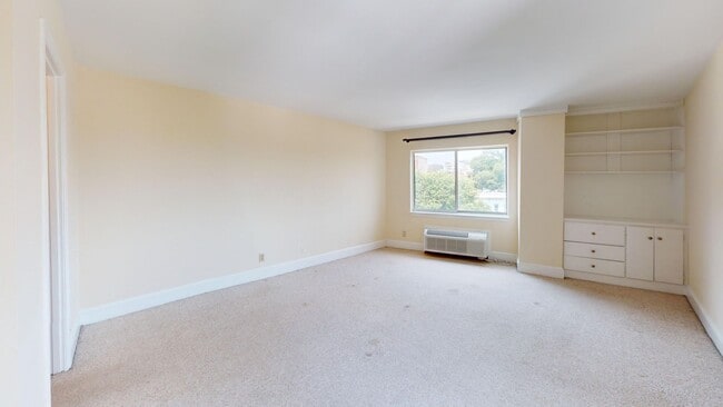 Photo - 1825 T St NW