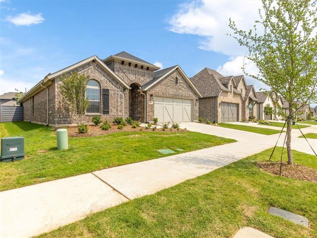 Photo - 7001 Mapleshade Way