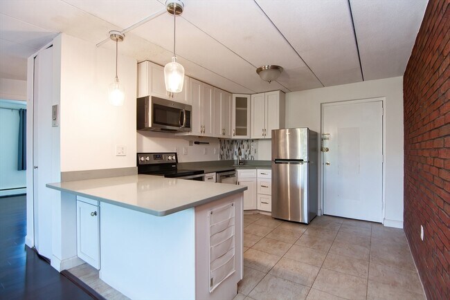 Photo - 47 Homer Ave Unidad 53