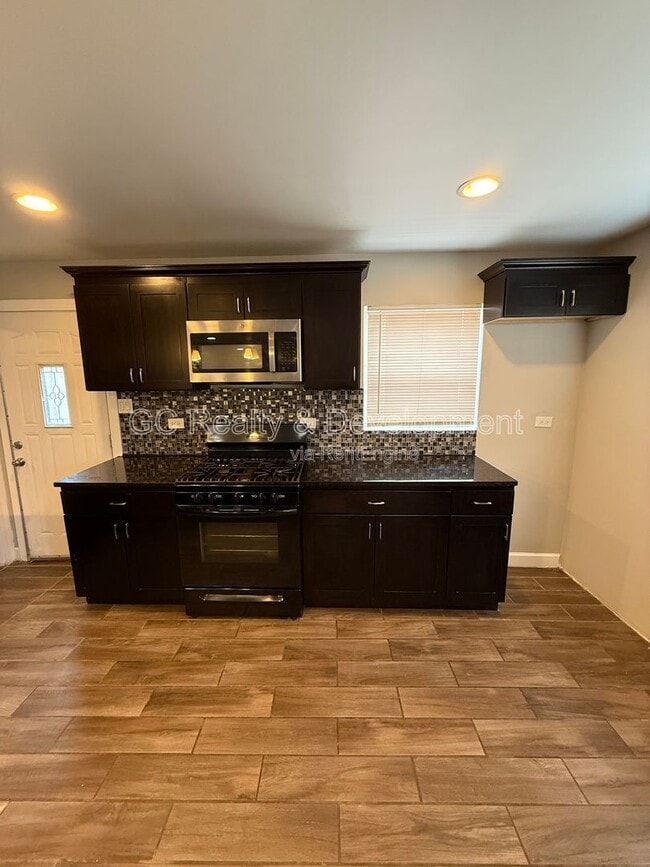 Photo - 9110 S Essex Ave