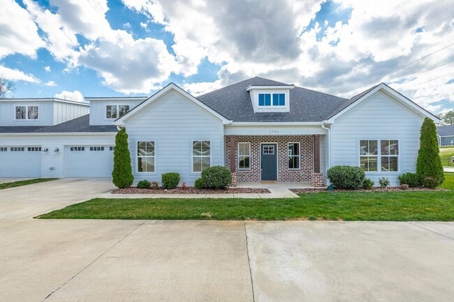 Photo - 3306 Stonecreek Dr