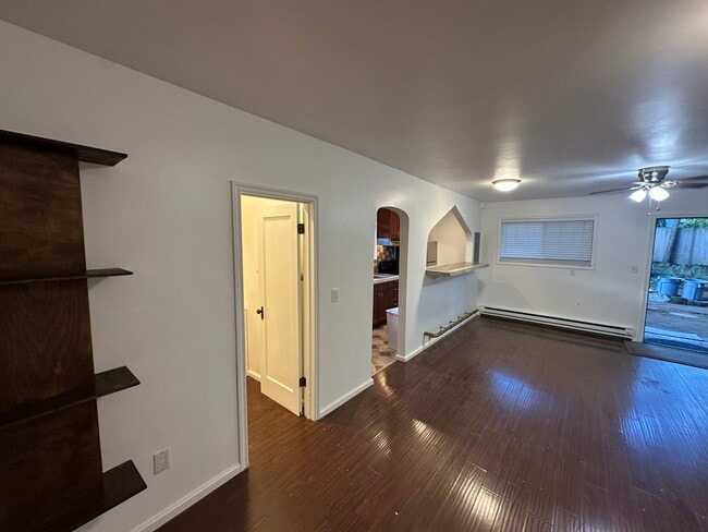 Living room - 19921 Forest Park Dr NE Unit Back house