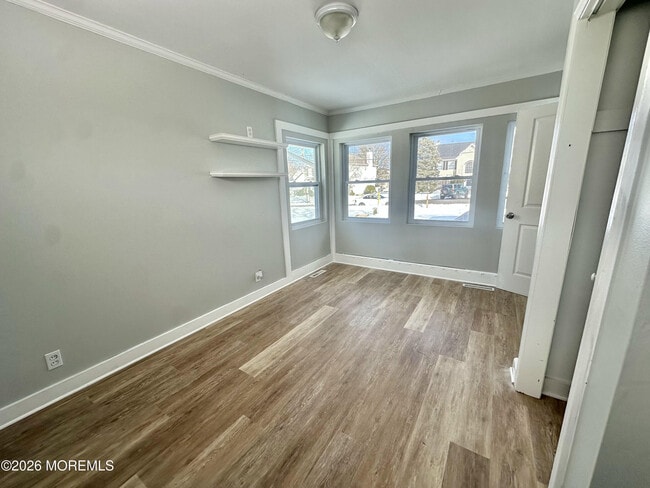 Photo - 80 Larkin Pl