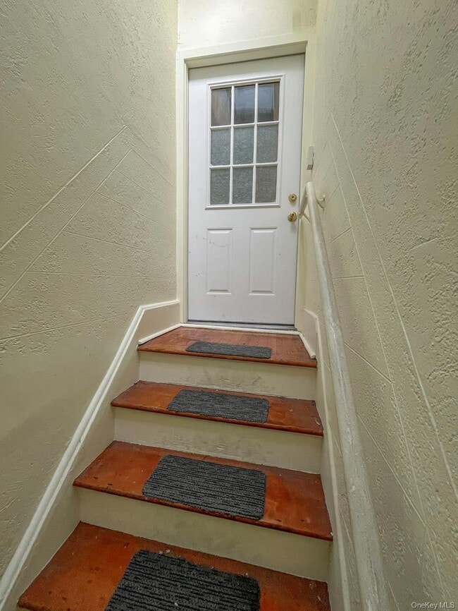 Photo - 14 S Division St Unidad 3rd Floor