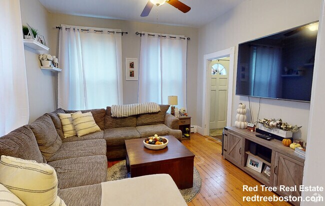 Building Photo - 224 Banks St Unit 1 Rental