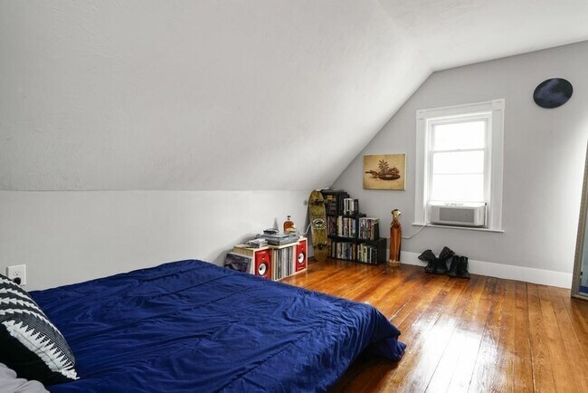 Photo - 10 Cutter Ave Unit 1