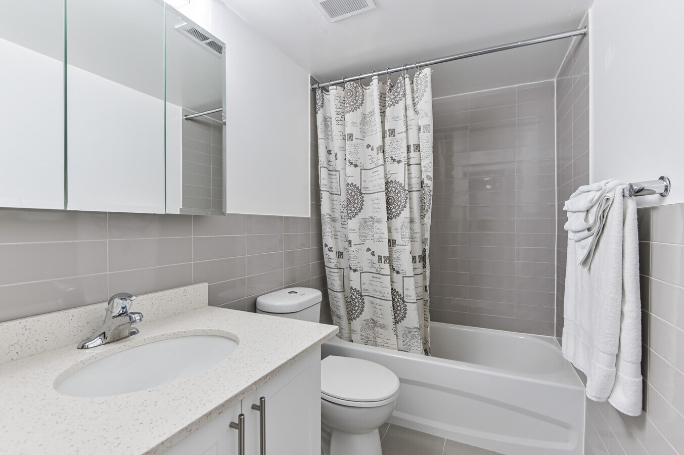 Photo - Prince Arthur Unité 02107