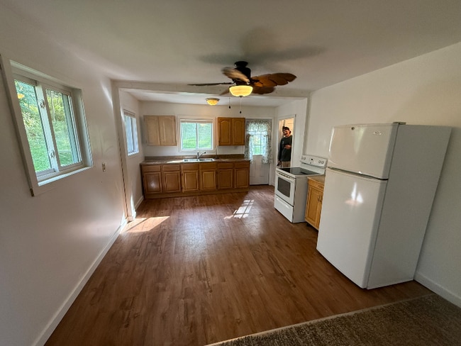 Photo - 234 Rodham Ln