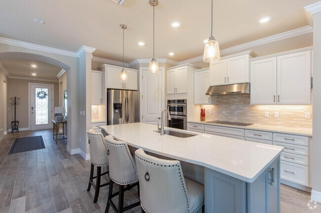 Building Photo - 8161 Hanoverian Dr Rental