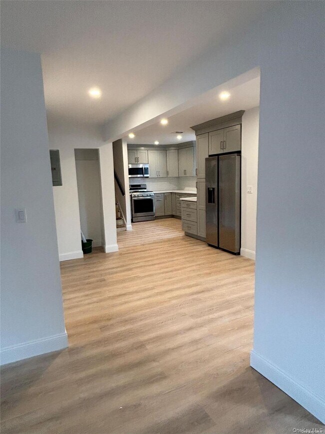 Photo - 1353 Old Northern Blvd