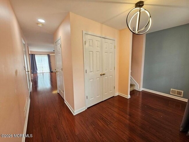 Photo - 50 E Sedgwick St