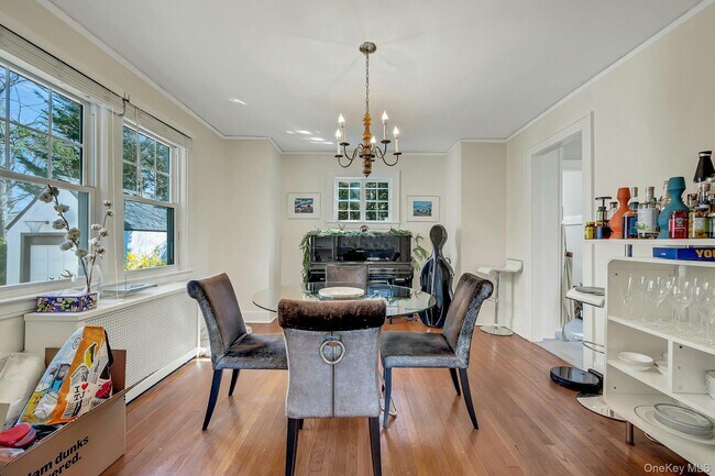 Photo - 25 Richelieu Rd