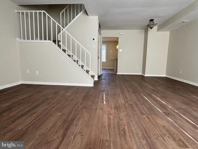 Photo - 3179 Burnley Pl