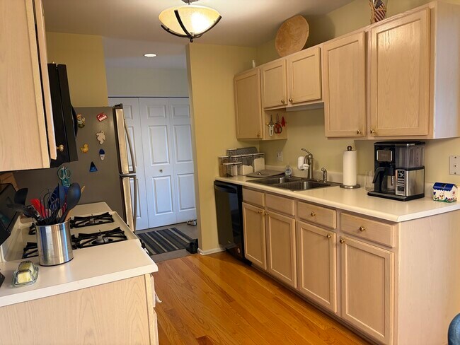 Photo - 57 Hunt Club Dr