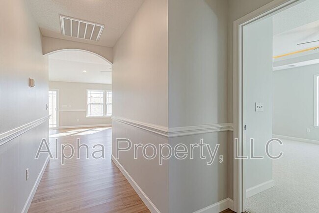 2204 Davenport Ct
