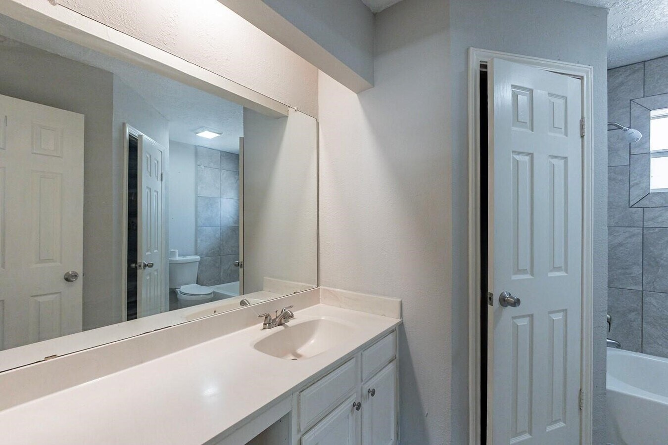 Photo - 2721 Carson Dr