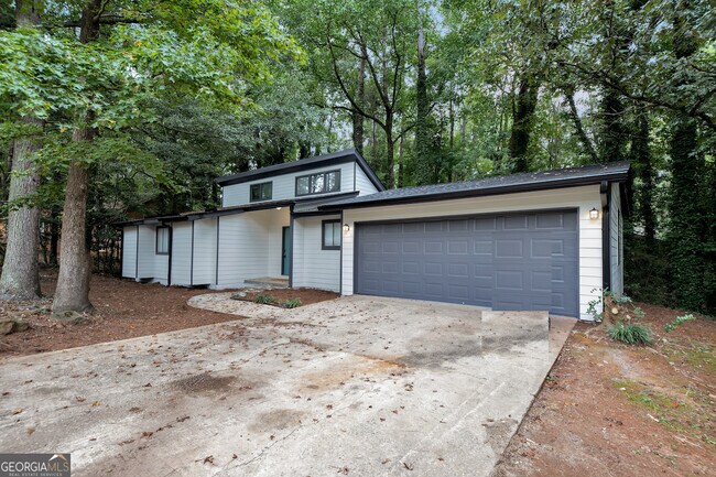 85 Wilhelmina Dr
