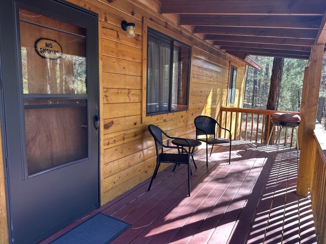 Photo - 237 E White Mountain Blvd