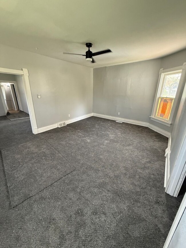 Photo - 3 Bed 1 Bath