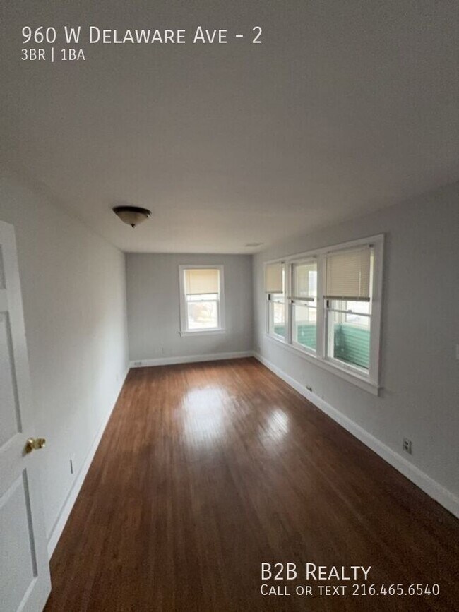 Photo - 960 W Delaware Ave Unit 2