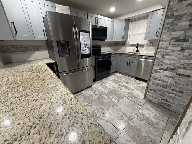Photo - 3150 W Rolling Hills Cir Unidad Apt 301
