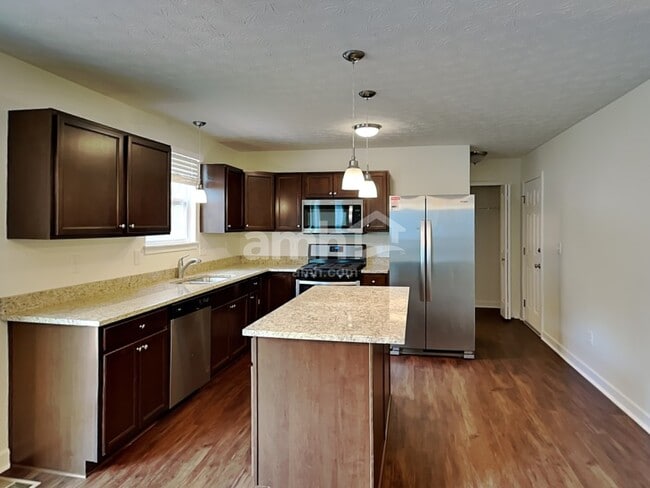 Photo - 718 Rolling Acre Dr
