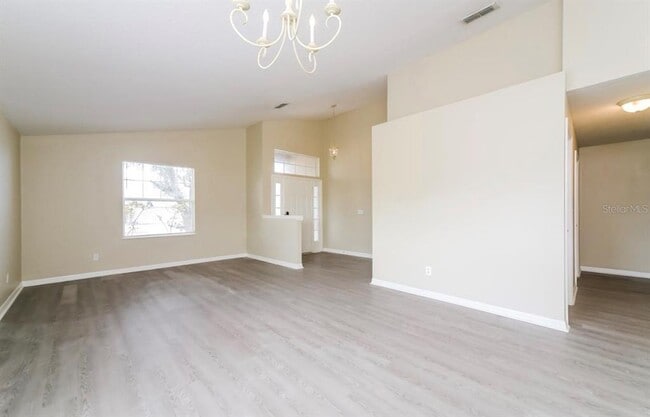 Photo - 10456 Clarion St