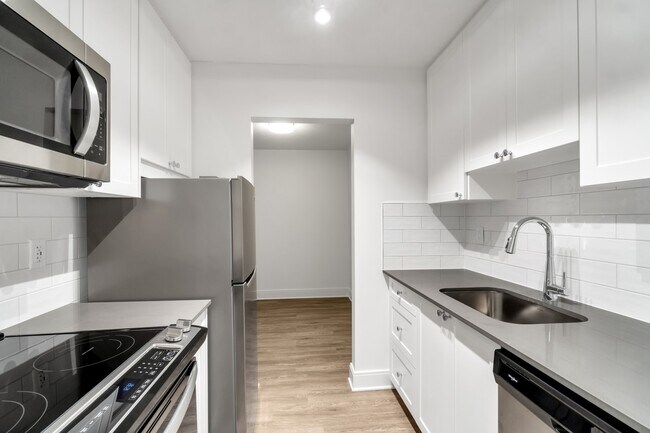 Photo - Granada Court