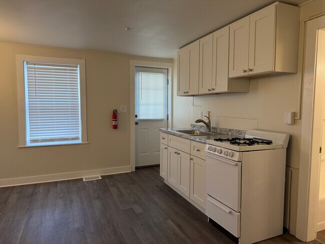Photo - 187 West St Unit 12