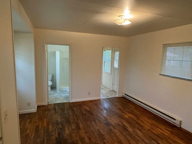 Photo - Studio in Eugene