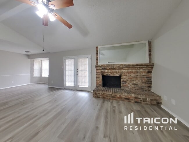 Photo - 6212 Douglas Dr