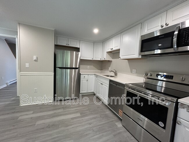 Photo - 270 Sunderland Rd