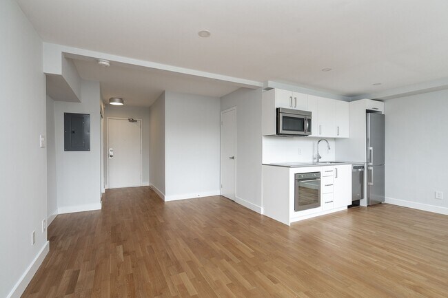 Photo - 800 Richmond St W Unité 112