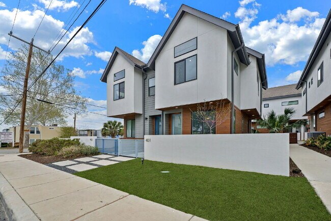 Photo - 102 Tendick St