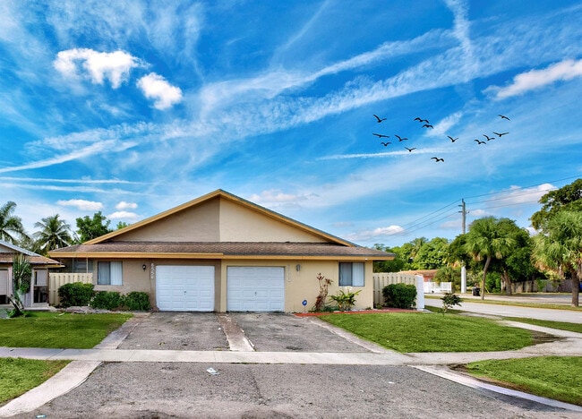 Building Photo - 6558 Harbour Rd