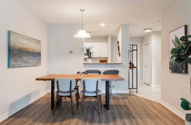 Photo - Sugarcreek Village