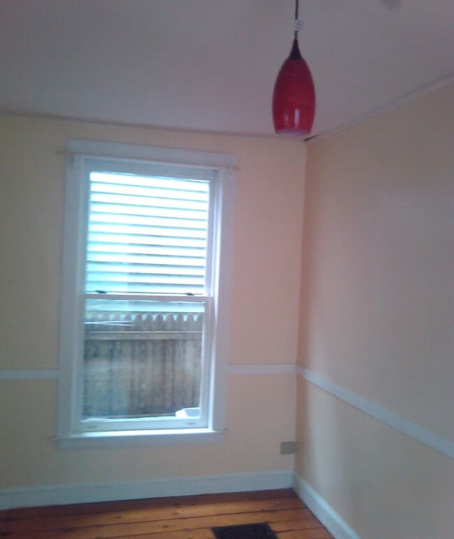 5 Hill St