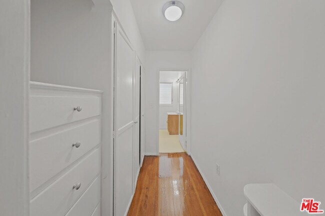 Photo - 1323 N Olive Dr Unidad 31C