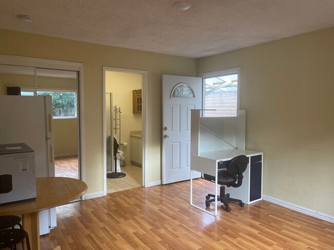 Building Photo - 34873 Ozark River Way Unit 1