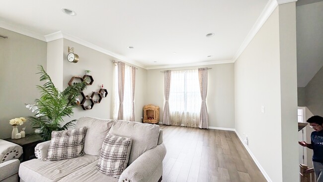 Photo - 30W001 Brayman Ct