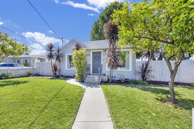 Photo - 15158 Domino St
