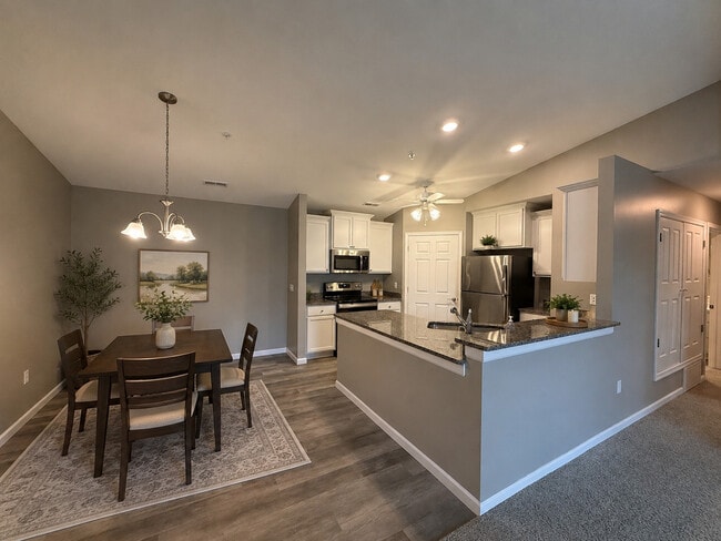 Village West- dining/kitchen