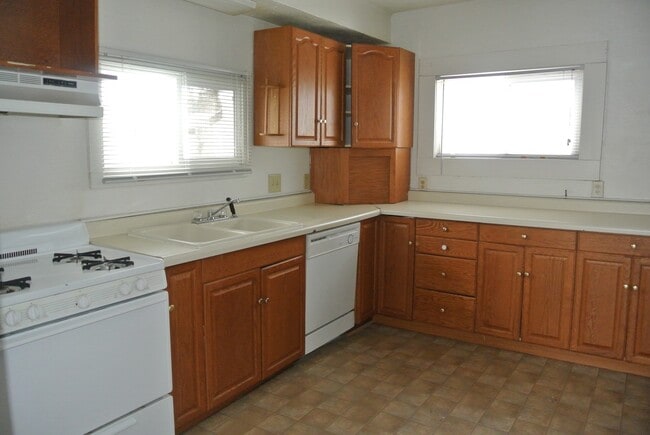 Photo - 616 14th St SE Unidad 1