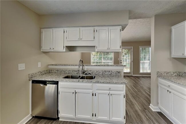 Photo - 121 Clarion Rd