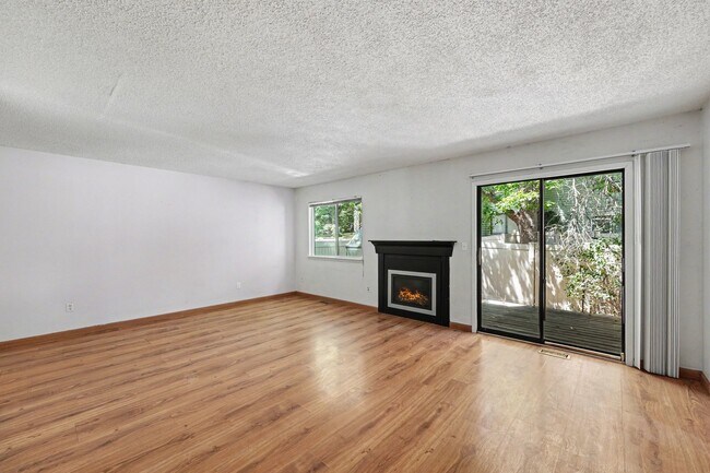 Photo - 1511 Seneca Cir