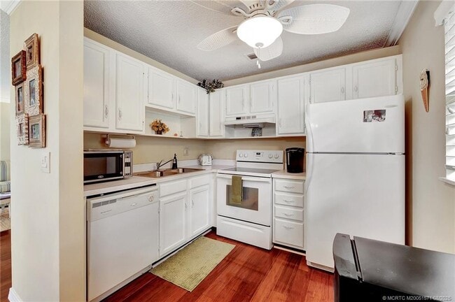 Photo - 78 Royal Oak Dr Unit 206