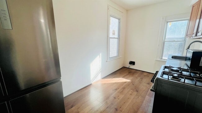 23 Williams Ave