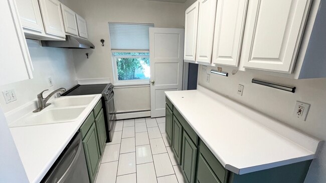 4 bedroom/2 bathroom Home in SLC - 4 bedroom/2 bathroom Home in SLC