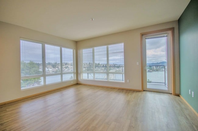 Spyglass Hill Apartments